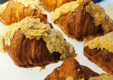 Croissant aux amandes (amandine)